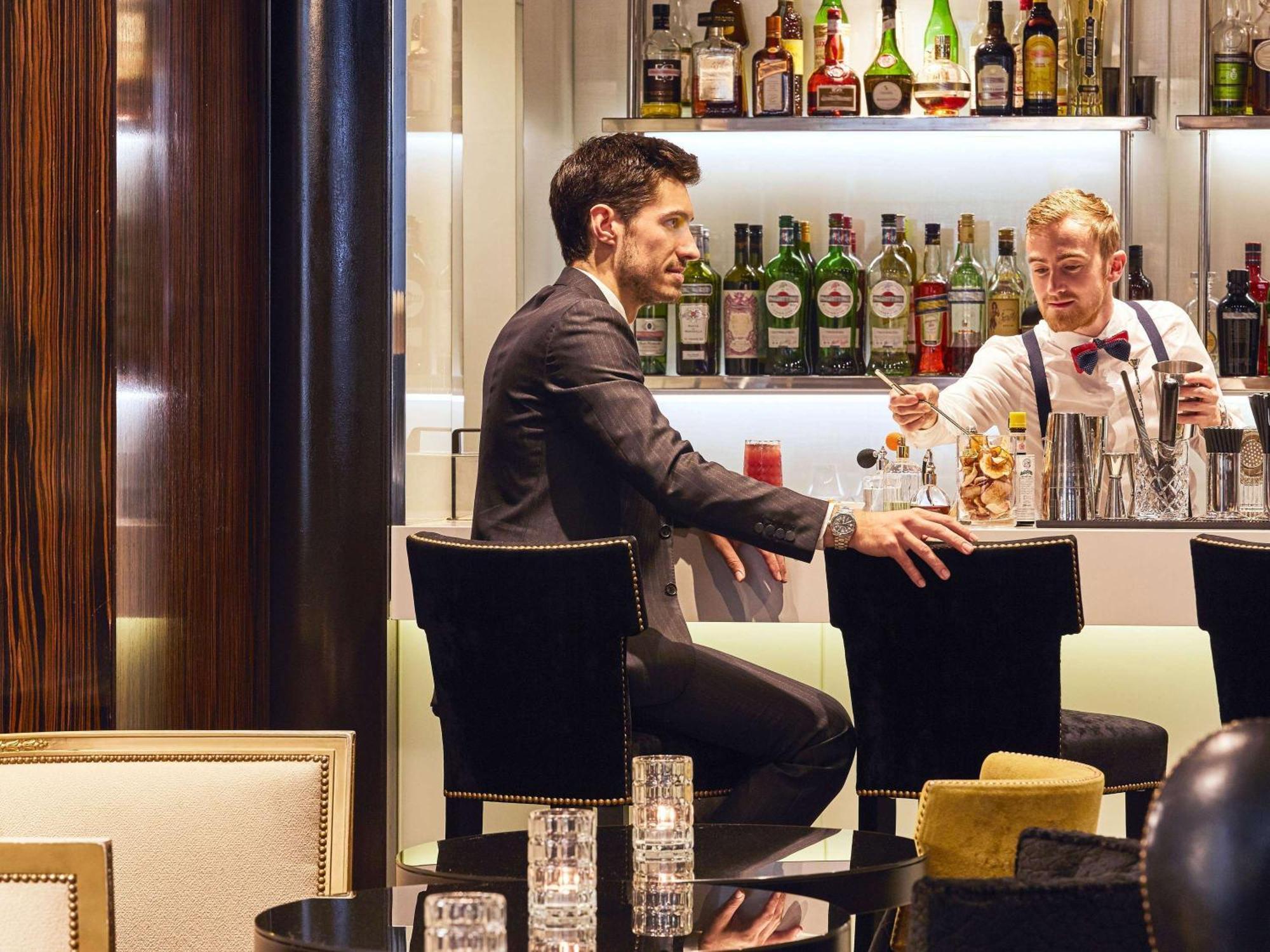 Отель Sofitel Paris Le Faubourg Экстерьер фото