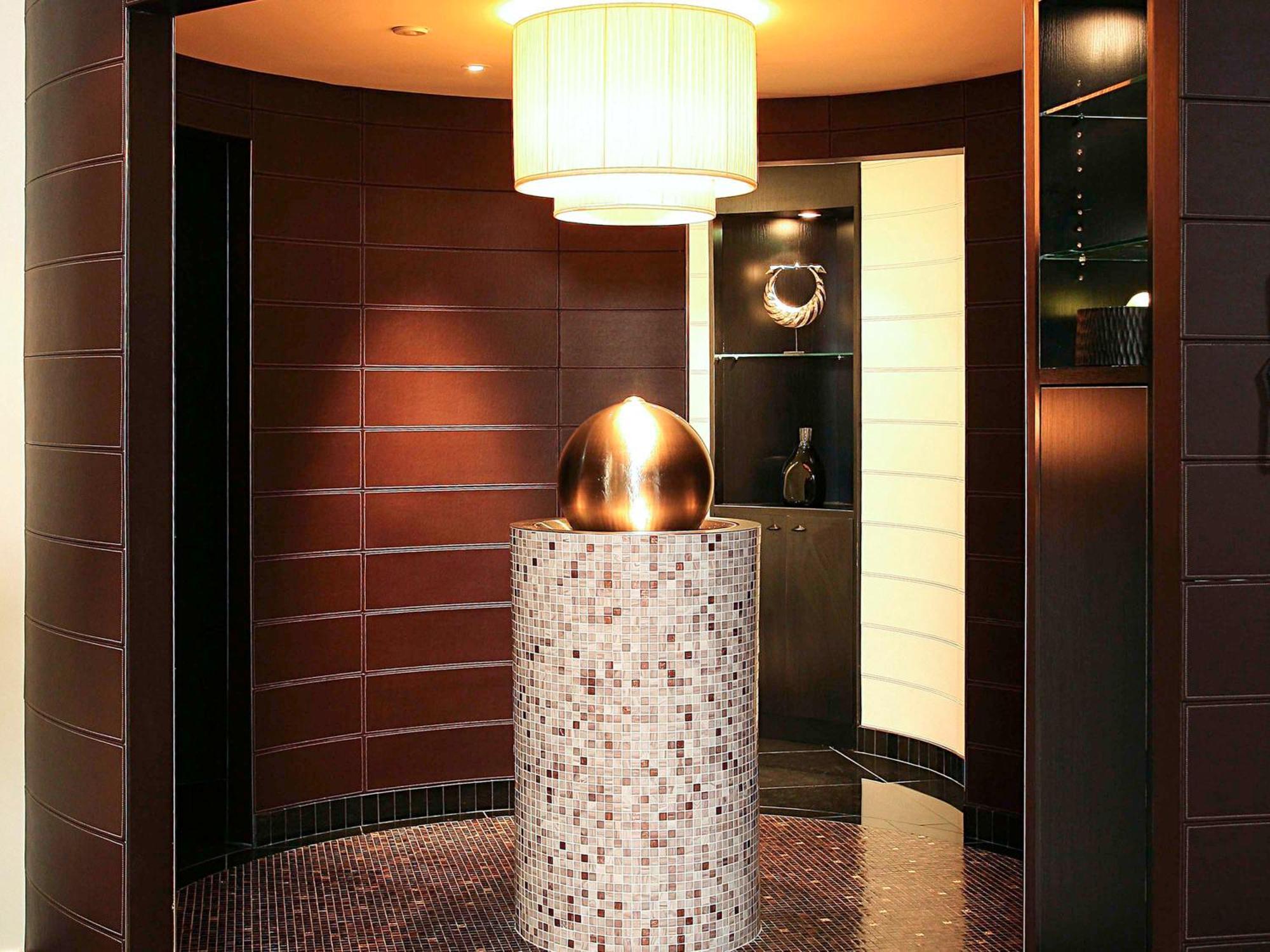 Отель Sofitel Paris Le Faubourg Экстерьер фото