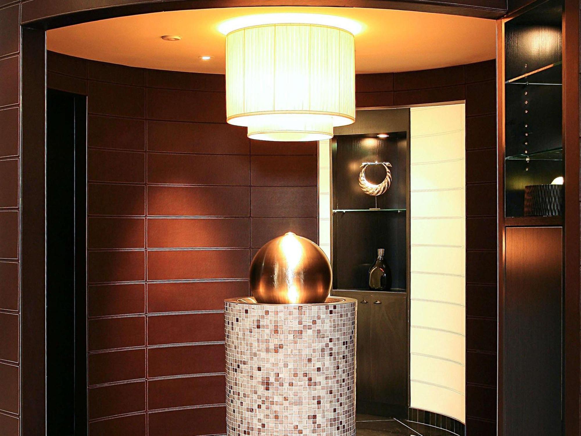 Отель Sofitel Paris Le Faubourg Экстерьер фото