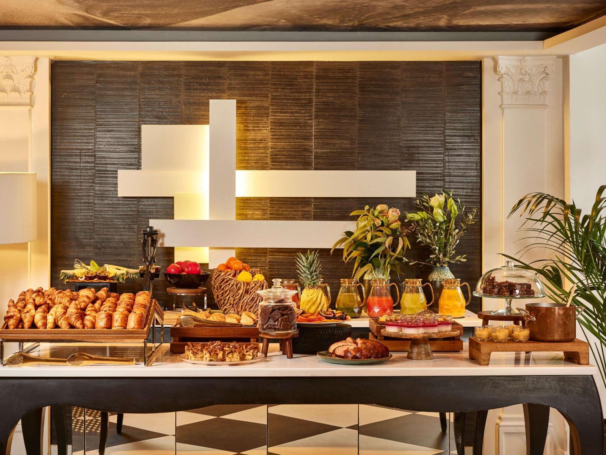 Отель Sofitel Paris Le Faubourg Экстерьер фото